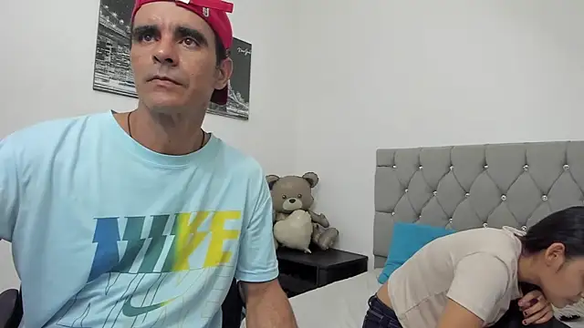 Sofi And Santy online show from 02-19-26, 12:40