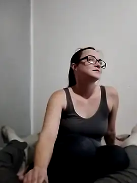 creamycouple69 online show from 11-02-25, 10:09