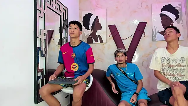 EMPIRE BOYS1 online show from 01-31-26, 07:34