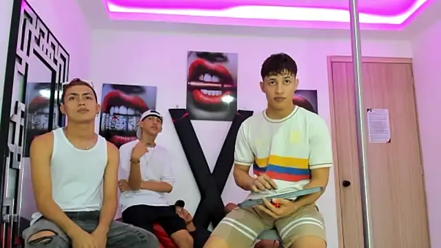 EMPIRE BOYS1 online show from 10-20-25, 07:14