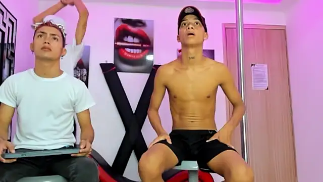 EMPIRE BOYS1 online show from 10-22-25, 07:24