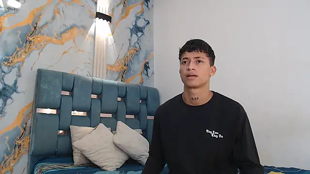 EMPIRE BOYS1 online show from 02-24-26, 07:37