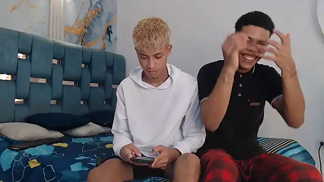 EMPIRE BOYS1 online show from 03-28-26, 07:15