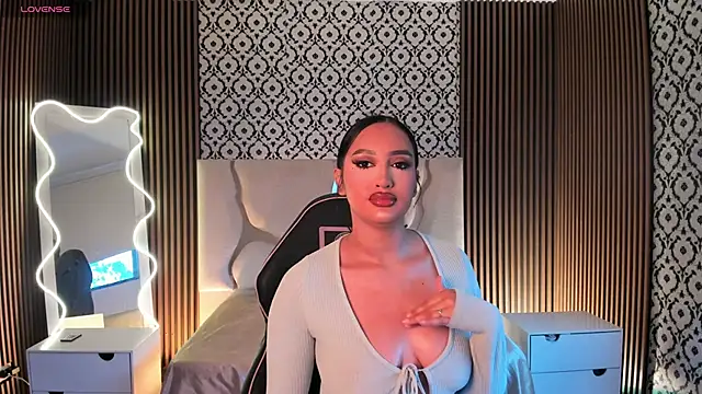 BEELLA TAY1 online show from 04-25-26, 11:46