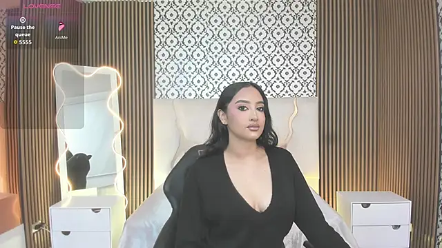 BEELLA TAY1 online show from 11-19-25, 04:40