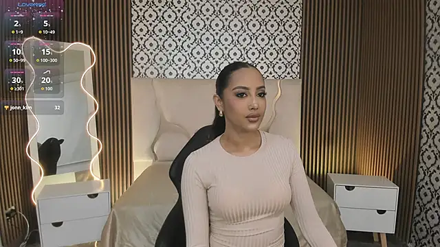 BEELLA TAY1 online show from 10-25-25, 12:39