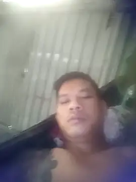 Dothanhthuan555 online show from 12-15-25, 04:07