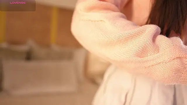 Snapshot of lyrabellini chatting on 03-11-26, 11:37 lyrabellini online show from 03-11-26, 11:37