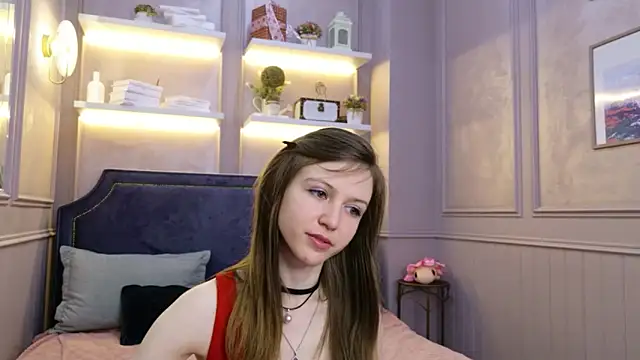 Snapshot of Kara_Kirby chatting on 04-19-26, 05:41 Kara Kirby online show from 04-19-26, 05:41