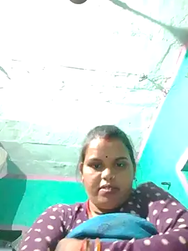 Snapshot of Monika_cuty chatting on 10-12-25, 03:35 Monika cuty online show from 10-12-25, 03:35