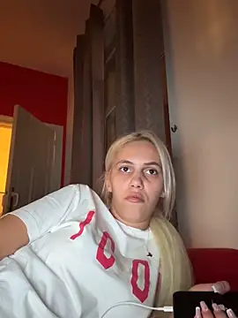 Andreea-Tina01A online show from 10-13-25, 06:42