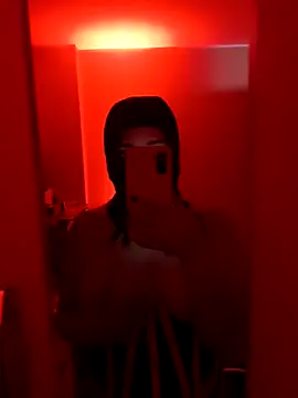 Snapshot of xcodigorojo chatting on 11-02-25, 04:17 xcodigorojo online show from 11-02-25, 04:17