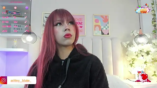 Isabella  gonzalez  online show from 12-19-25, 03:32