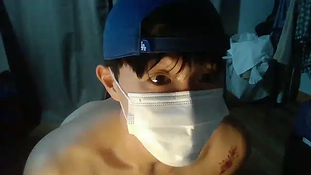 koreanboy2121 online show from 04-04-26, 07:20