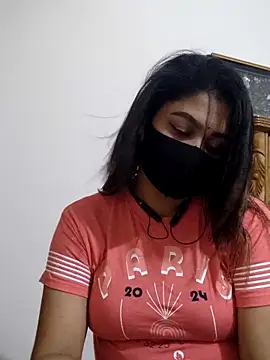 Snapshot of Tanha18 chatting on 10-18-25, 07:38 Tanha18 online show from 10-18-25, 07:38