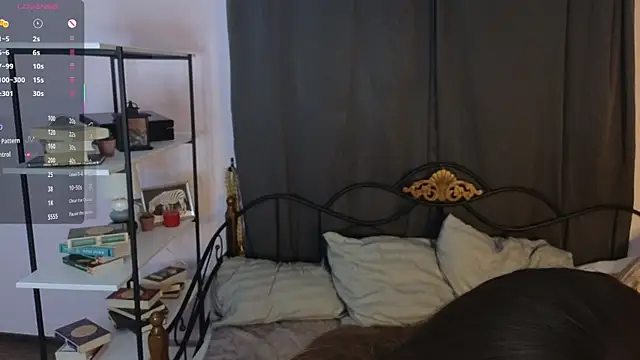 Ruth Going online show from 12-21-25, 12:02