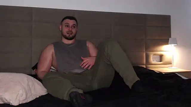 Snapshot of BriannSmith chatting on 02-20-26, 01:57 BriannSmith online show from 02-20-26, 01:57