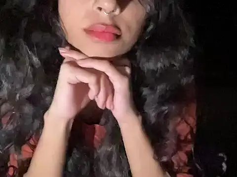 youngriri2 online show from 10-18-25, 09:28