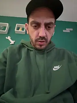 AlexGogo23 online show from 12-14-25, 01:49