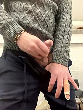 AlexGogo23 online show from 01-06-26, 05:11