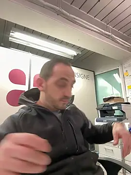 AlexGogo23 online show from 02-11-26, 03:12