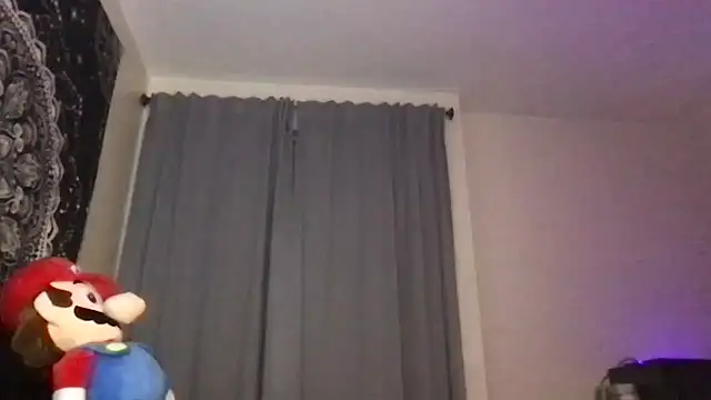 Snapshot of Glow92 chatting on 10-18-25, 06:48 Glow92 online show from 10-18-25, 06:48