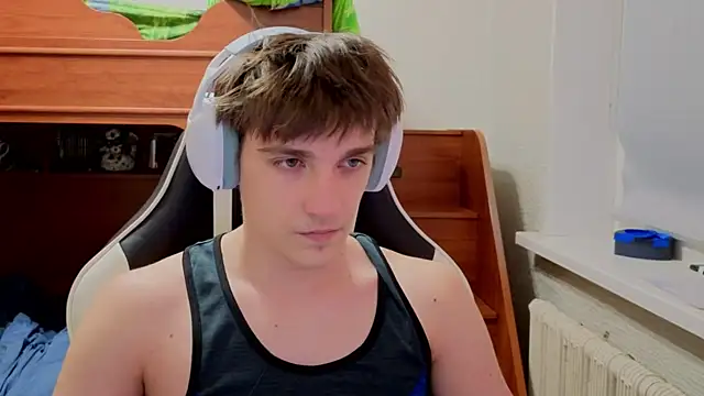 sweeetangeel online show from 12-22-25, 07:58