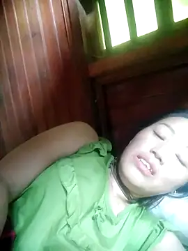 Snapshot of Yanmey chatting on 10-13-25, 06:59 Yanmey online show from 10-13-25, 06:59