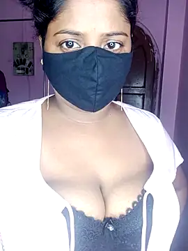 Chumu-quien online show from 10-29-25, 12:37