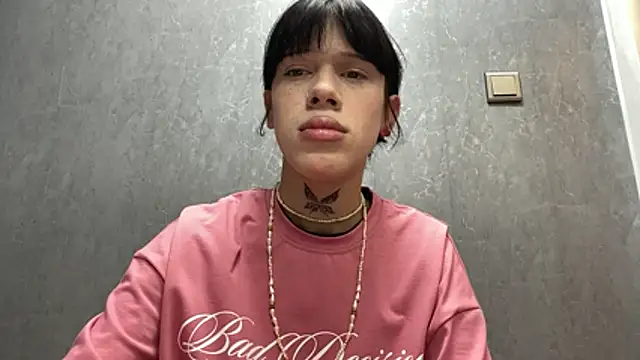 Snapshot of mun_poli chatting on 11-14-25, 10:35 mun poli online show from 11-14-25, 10:35