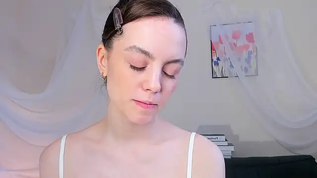 Snapshot of sweet_and_flirt chatting on 02-01-26, 07:06 sweet and flirt online show from 02-01-26, 07:06