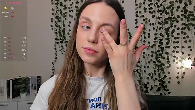 sweet and flirt online show from 11-15-25, 06:39