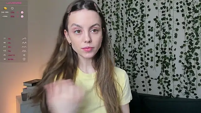 sweet and flirt online show from 11-22-25, 06:45