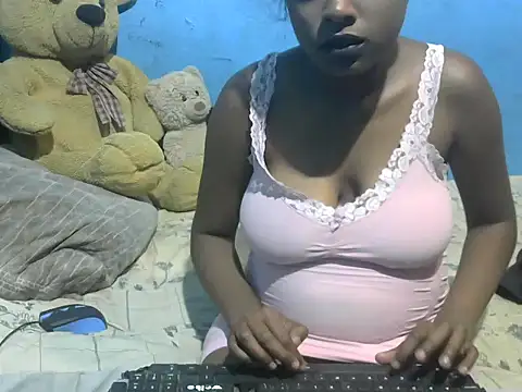 Indiansmiley01 online show from 11-26-25, 05:13