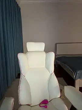 yiyi 3523 online show from 03-27-26, 02:51