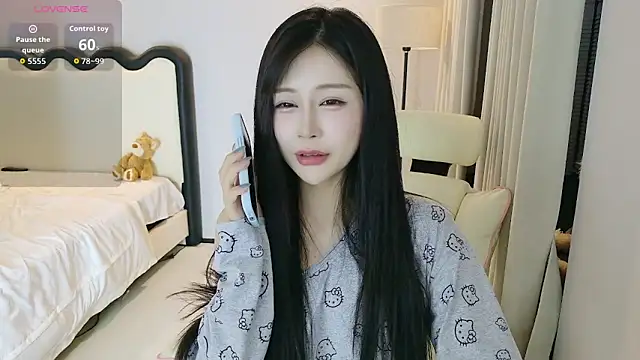 yiyi 3523 online show from 04-28-26, 03:27