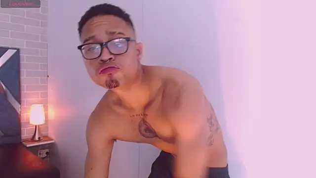 Jayden Morris online show from 04-05-26, 03:13