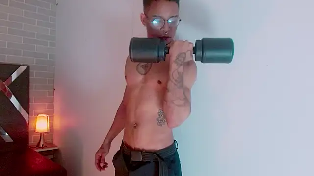 Jayden Morris online show from 04-14-26, 03:33