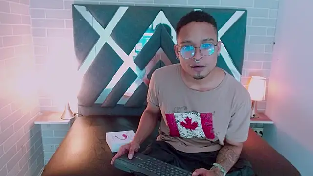 Jayden Morris online show from 04-11-26, 01:46