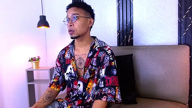 Snapshot of Jayden_Morris chatting on 01-15-26, 11:46 Jayden Morris online show from 01-15-26, 11:46