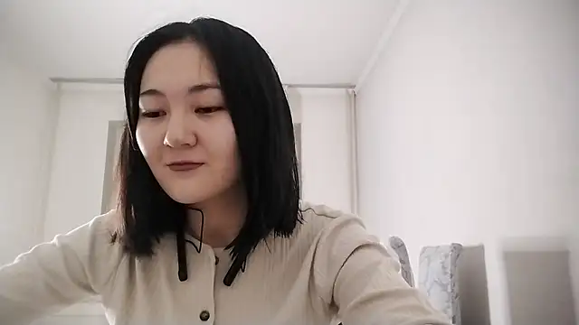 Lyndasilk online show from 11-12-25, 02:10