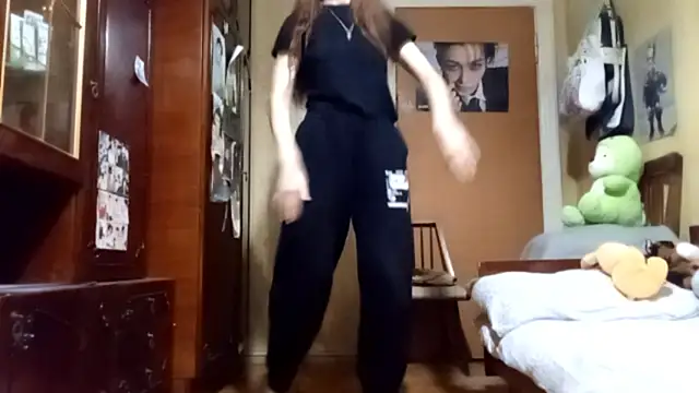 Miralily online show from 10-19-25, 03:48