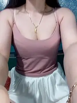 LeanaLy online show from 05-11-26, 11:35