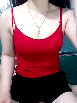 LeanaLy online show from 05-15-26, 01:14