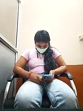 Snapshot of PG_girl_12th chatting on 10-13-25, 07:21 PG girl 12th online show from 10-13-25, 07:21