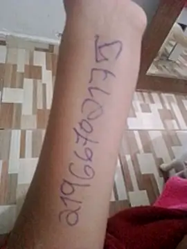 Snapshot of Camilanifeta chatting on 01-12-26, 03:35 Camilanifeta online show from 01-12-26, 03:35