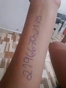 Snapshot of Camilanifeta chatting on 01-07-26, 06:24 Camilanifeta online show from 01-07-26, 06:24