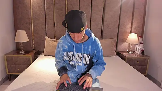 GaelCarter online show from 10-24-25, 03:49