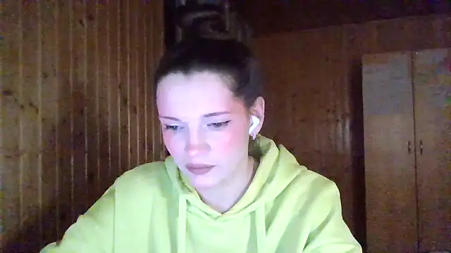 AmeliieLaFleur online show from 03-04-26, 07:32