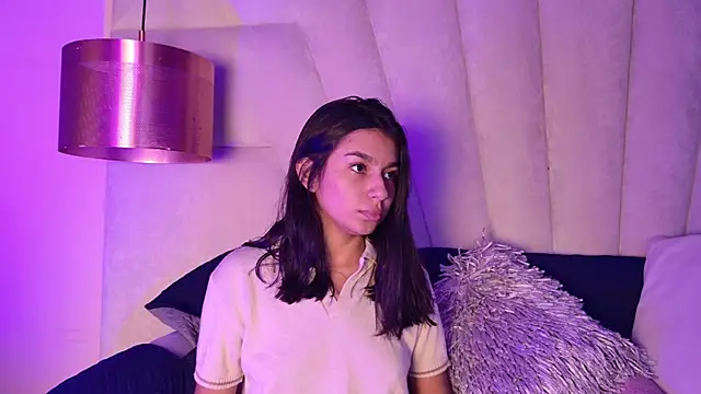 Snapshot of AlyssaRay chatting on 11-17-25, 07:40 AlyssaRay online show from 11-17-25, 07:40